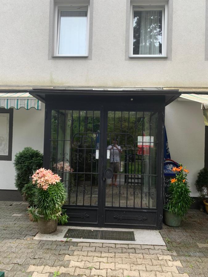 White House Klagenfurt Bed & Breakfast Клагенфурт Екстериор снимка